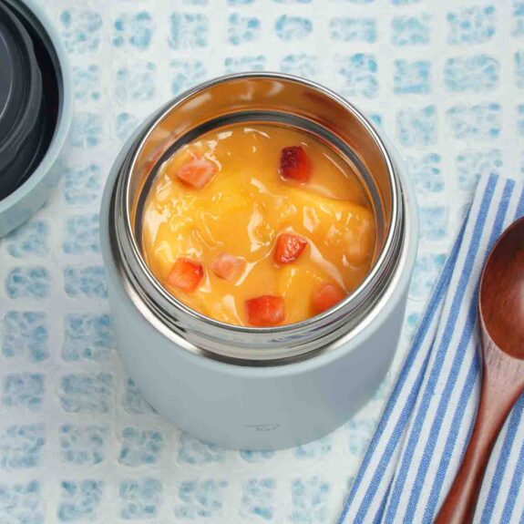 Gelatina de Leche de Soya con Mango